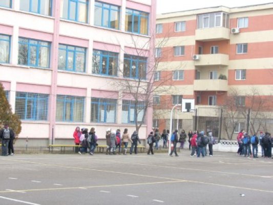 Elevii Școlii nr.12 